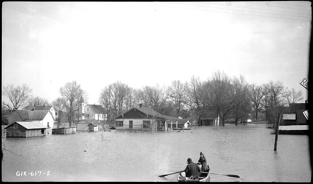Flooded homes in Gilbertsville during the 1937 flood