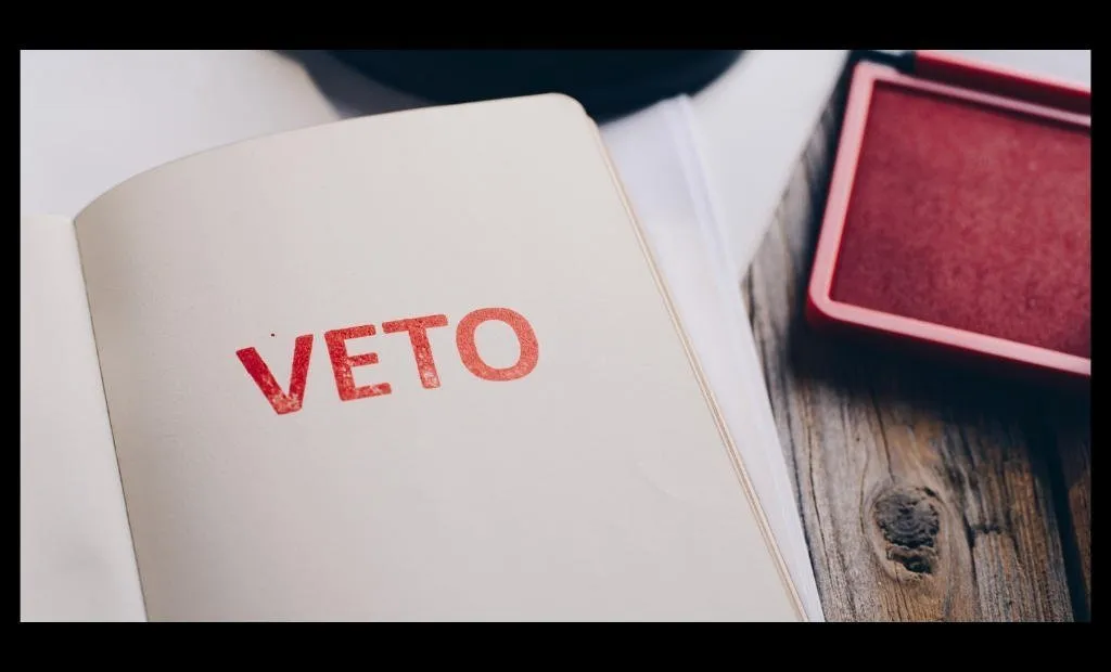 Beshear vetoes two redistricting bills